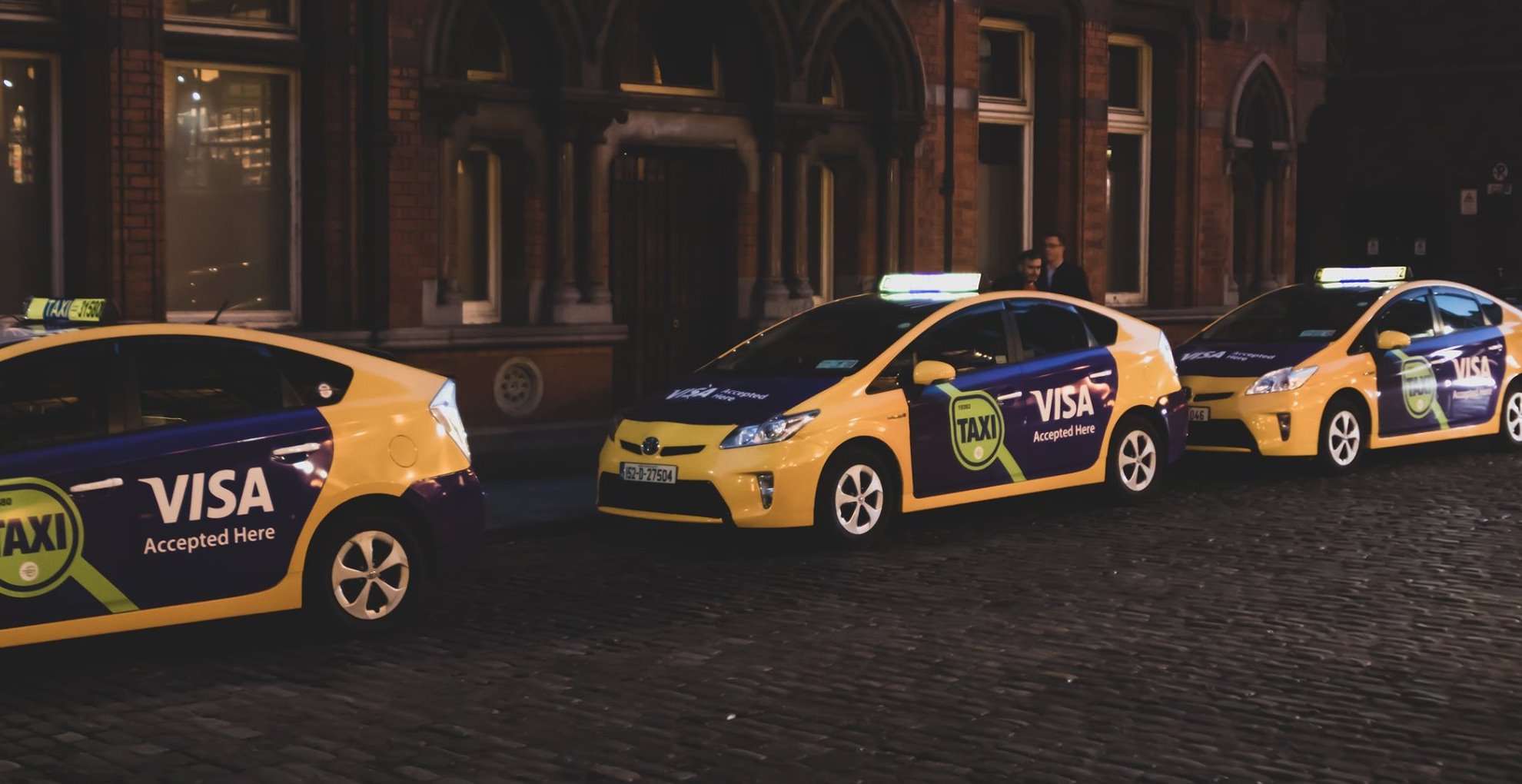 taxi ads fleet temple bar